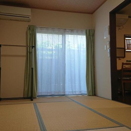 桃山ゲストハウス おかだ Киото Екстериор снимка